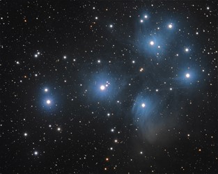 M45, aussi appellé les pleiades.LRVB, Atik460ex-80ED, 14x300 L bin1, 7x150 RVB bin2, flat offset
