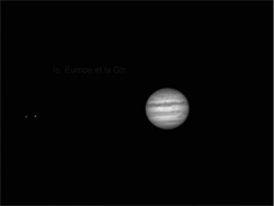 Eclipse Jupiter réalisé avec une PL1-m et un filtre L(webcam).